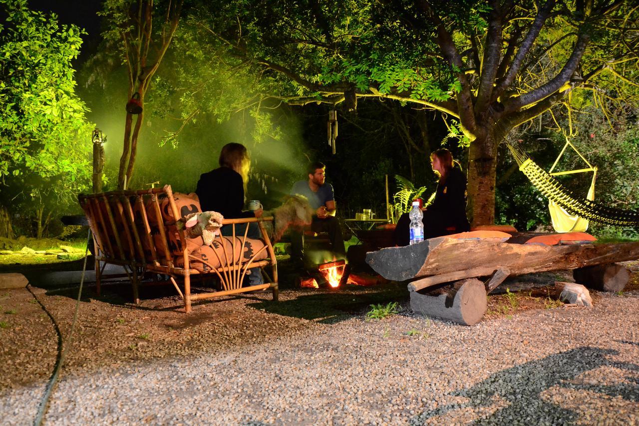 Dijembe Backpackers Lodge สตอร์มริเวอร์ ภายนอก รูปภาพ