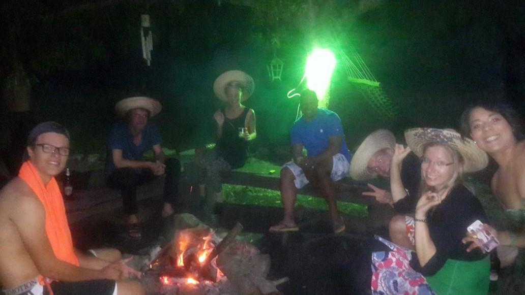 Dijembe Backpackers Lodge สตอร์มริเวอร์ ภายนอก รูปภาพ