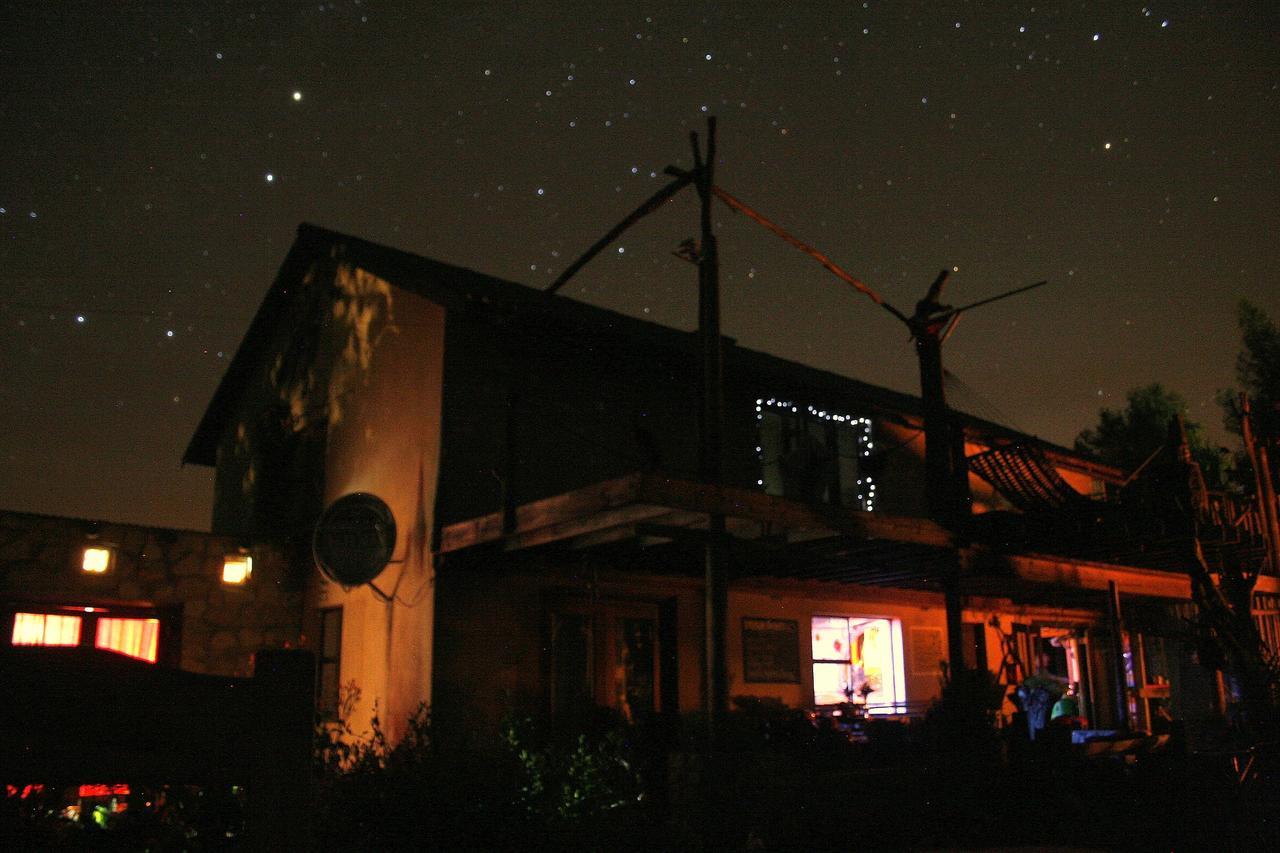 Dijembe Backpackers Lodge สตอร์มริเวอร์ ภายนอก รูปภาพ